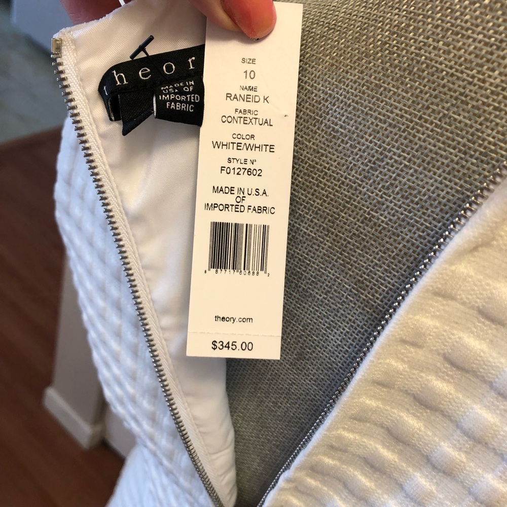๐ฒ๐ป Theory Women's White Textured Dress - Picture 6 of 7
